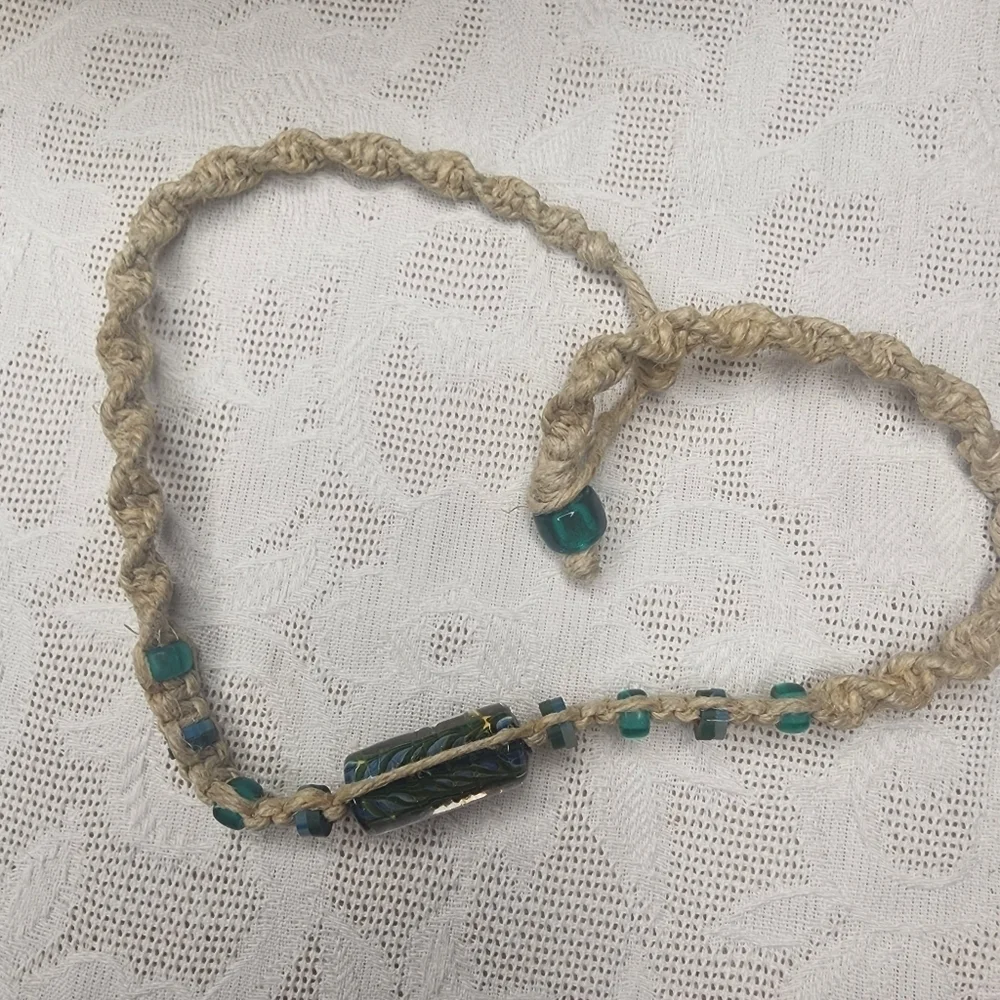 😄Pick 3/$24: Kids necklaces, Lot of 3. All good condition.